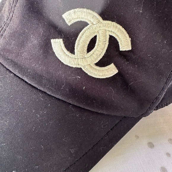 Chanel CC Cap - Picture 10 of 16